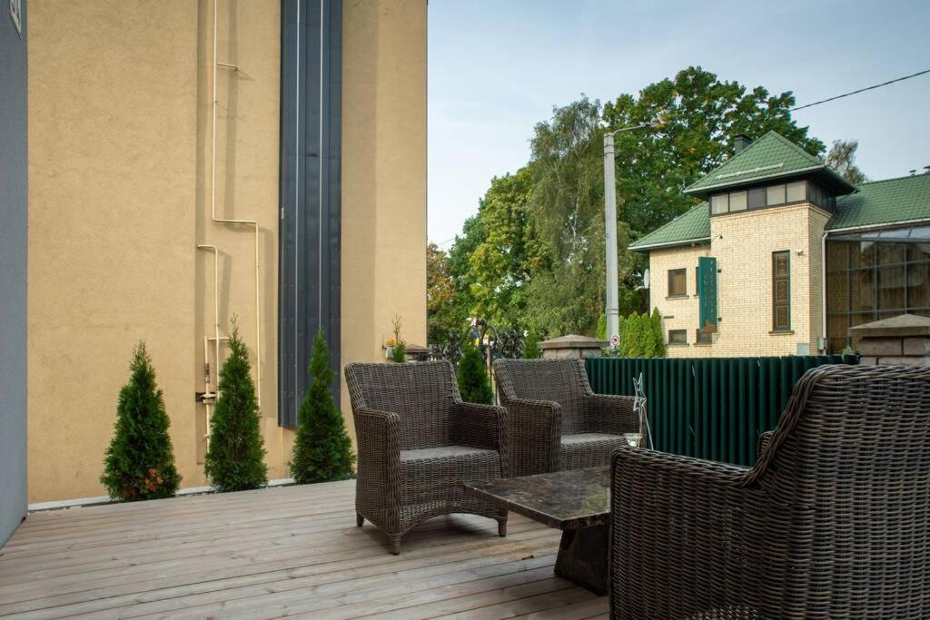 Luxurious Oak Park Apartment By Polo Apartments Kaunas Exterior photo